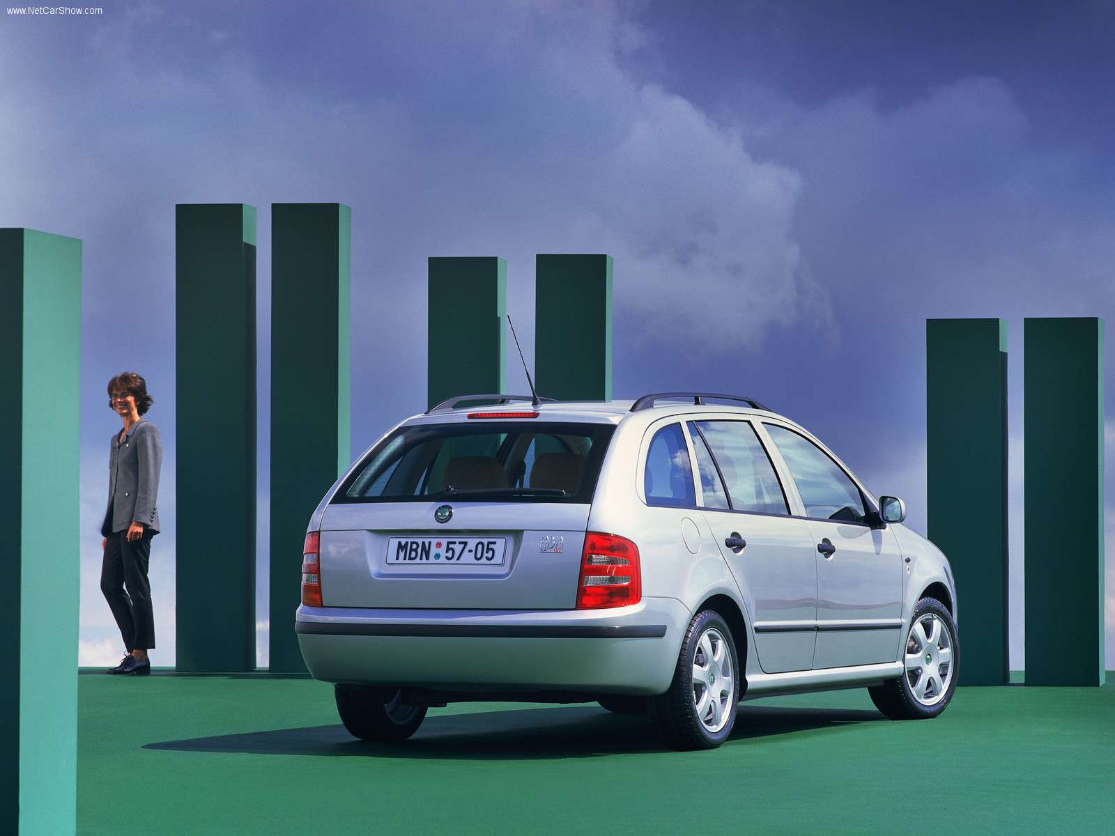 skoda-fabia_combi_2000_1600x1200_wallpaper_15