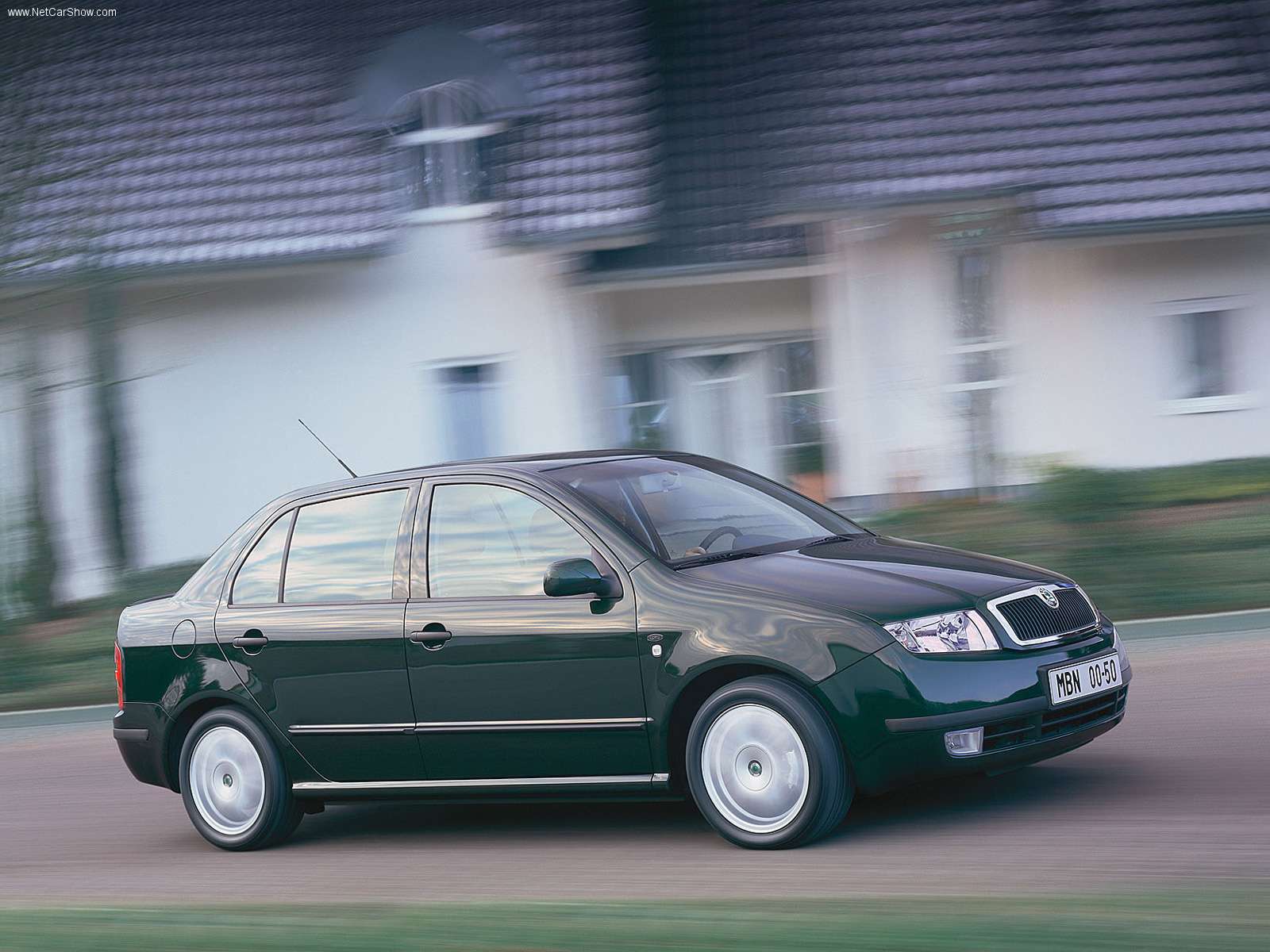 skoda-fabia_sedan_2001_1600x1200_wallpaper_03