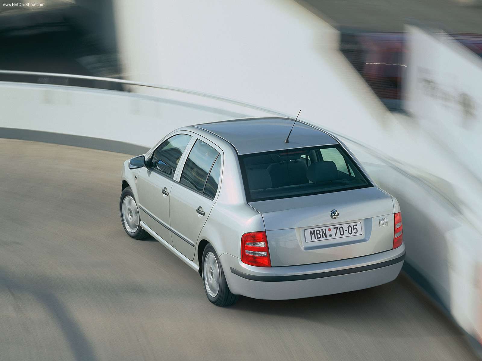 skoda-fabia_sedan_2001_1600x1200_wallpaper_09b