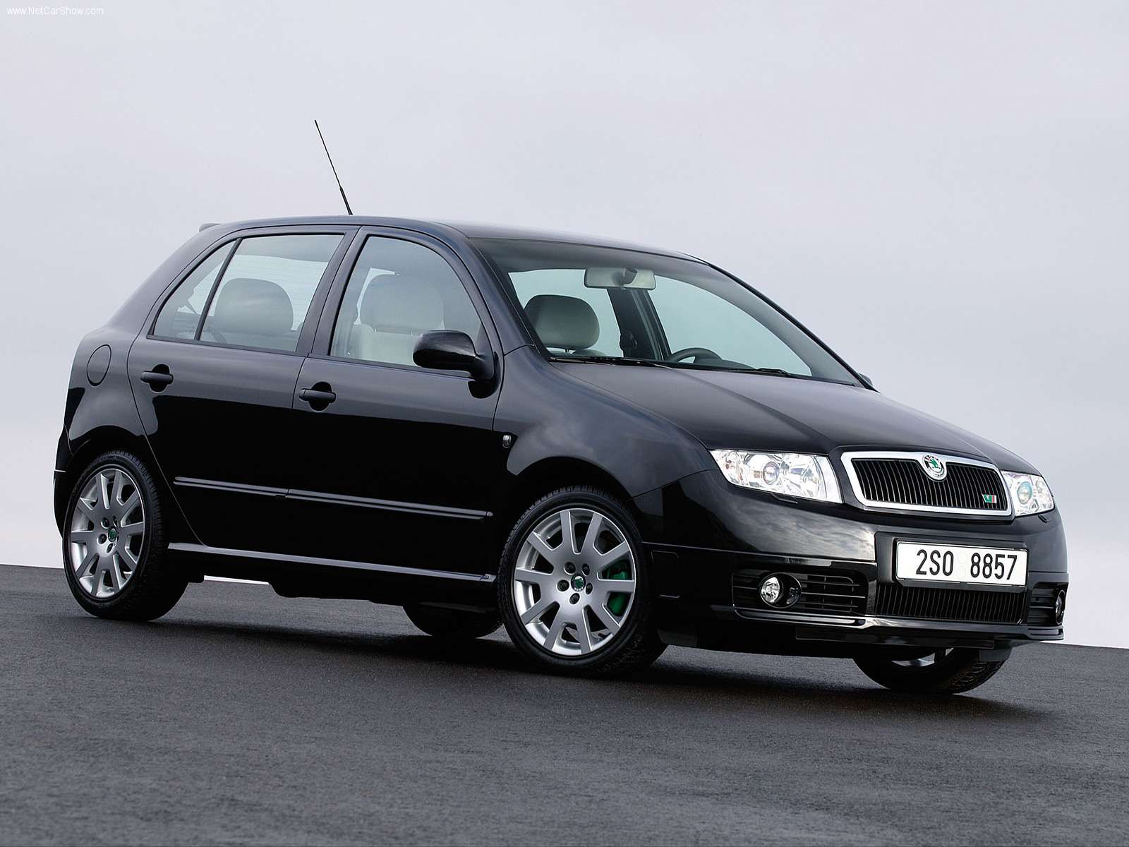 skoda-fabia_rs_2003_1600x1200_wallpaper_02