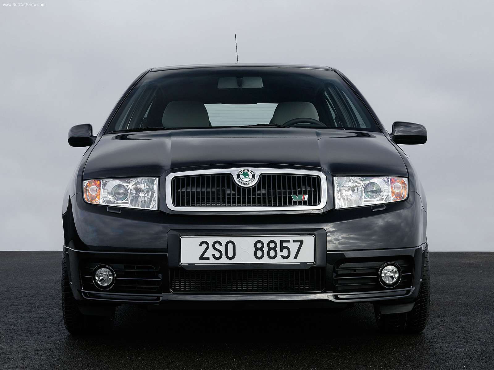 skoda-fabia_rs_2003_1600x1200_wallpaper_05