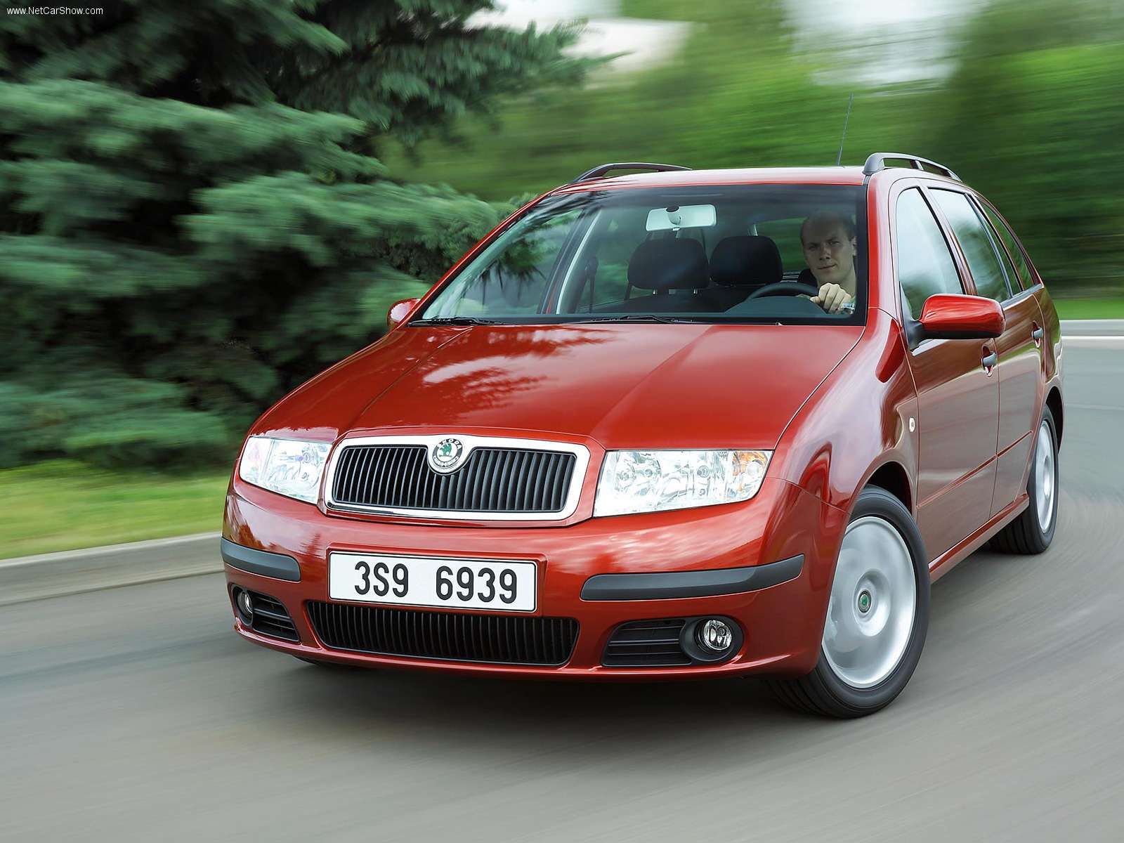 skoda-fabia_combi_2005_1600x1200_wallpaper_02