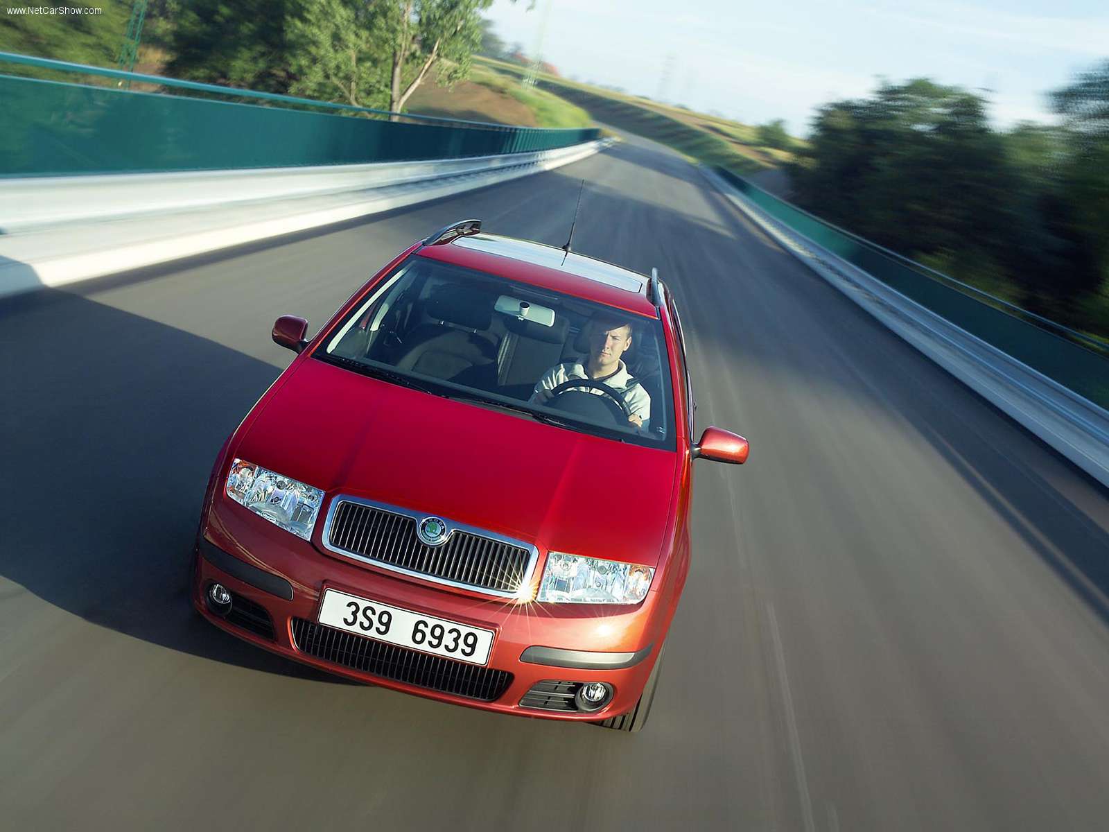 skoda-fabia_combi_2005_1600x1200_wallpaper_03