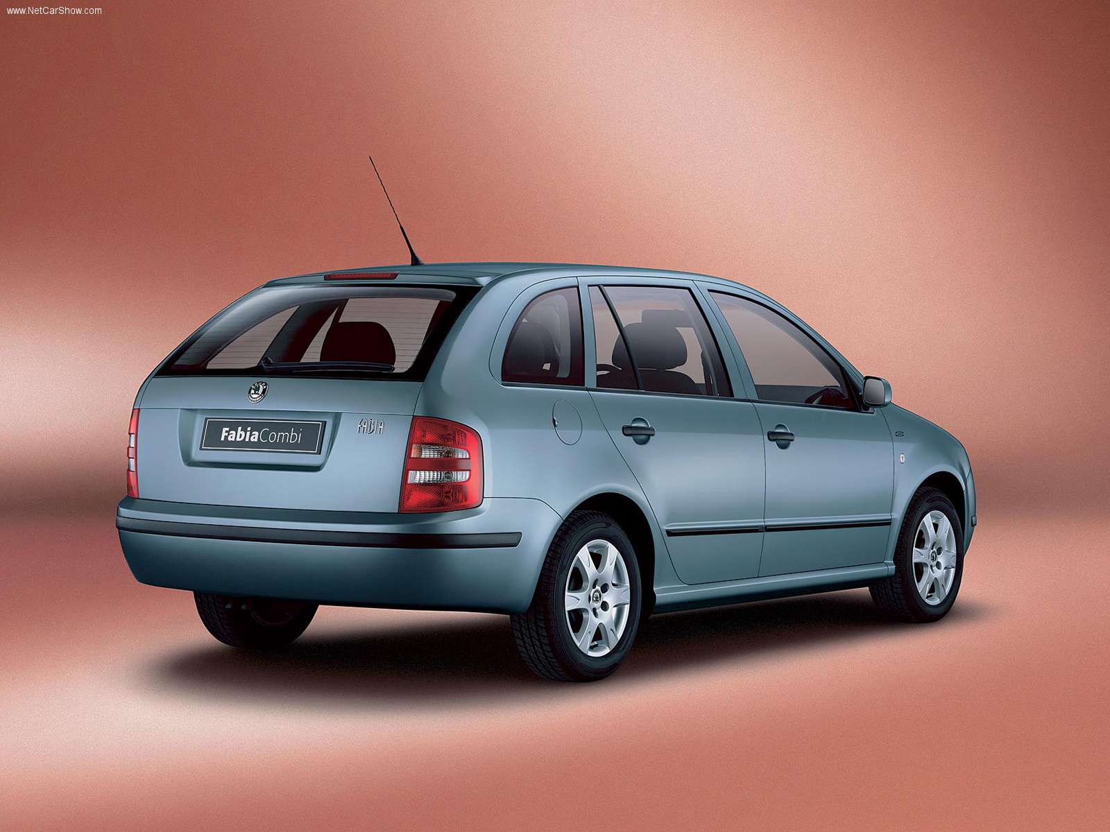 skoda-fabia_combi_2005_1600x1200_wallpaper_04