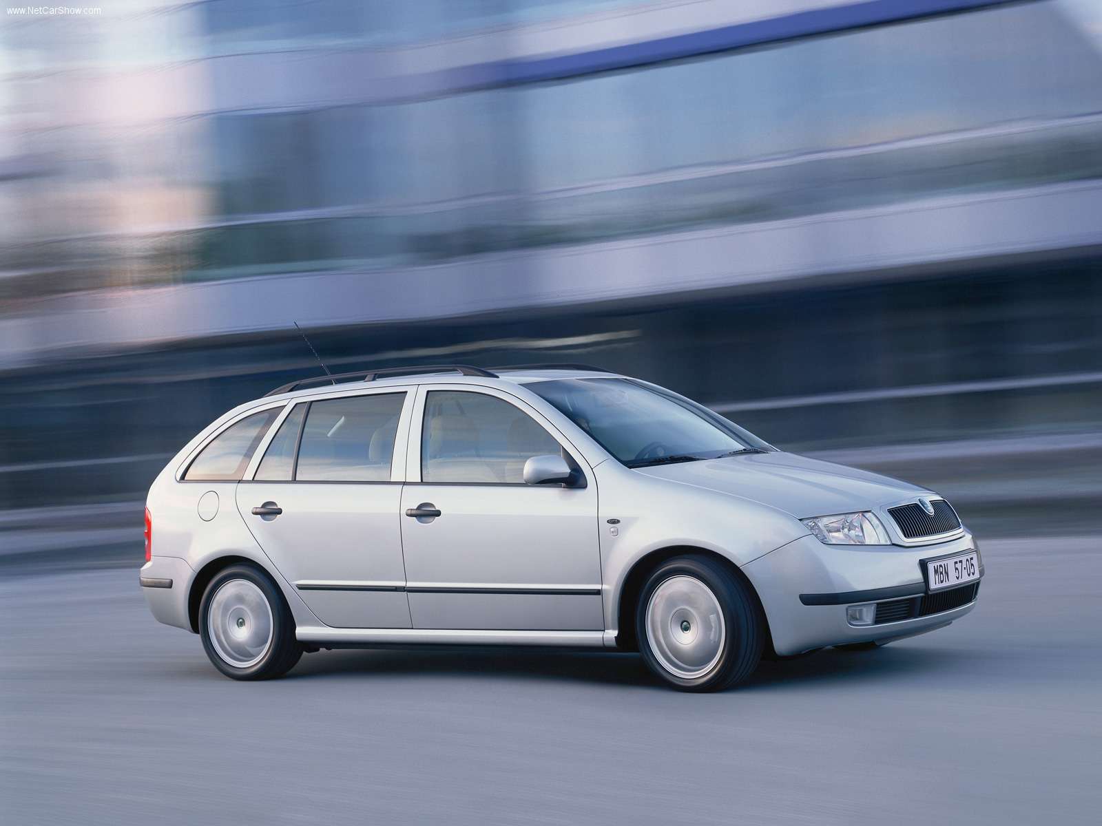 skoda-fabia_combi_2000_1600x1200_wallpaper_06